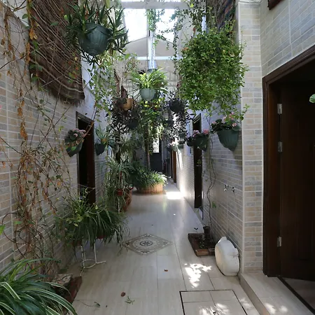 Yesilkoey Airport 3*