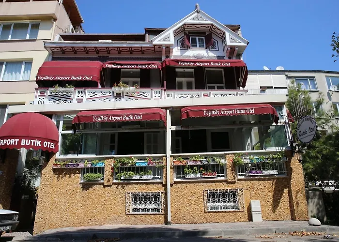 Hotel Yesilkoey Airport 3*