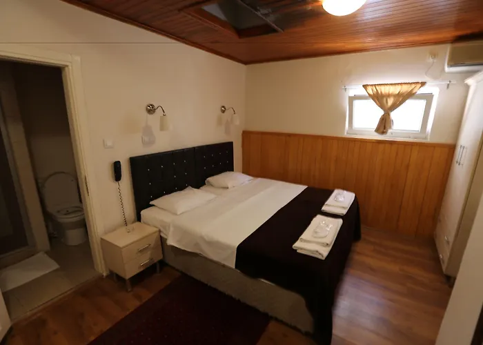 Hotel Yesilkoey Airport 3*