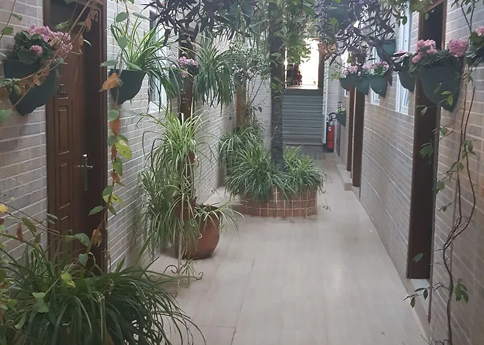 Yesilkoey Airport 3*