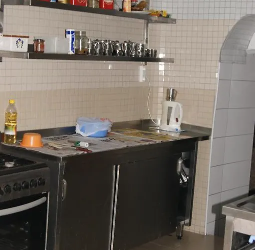 Hotel Yesilkoey Airport 3*