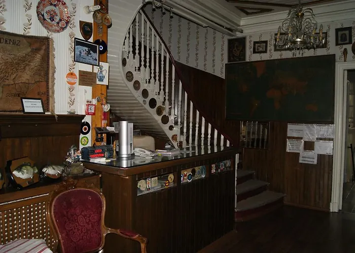 Yesilkoey Airport Hotel 3*